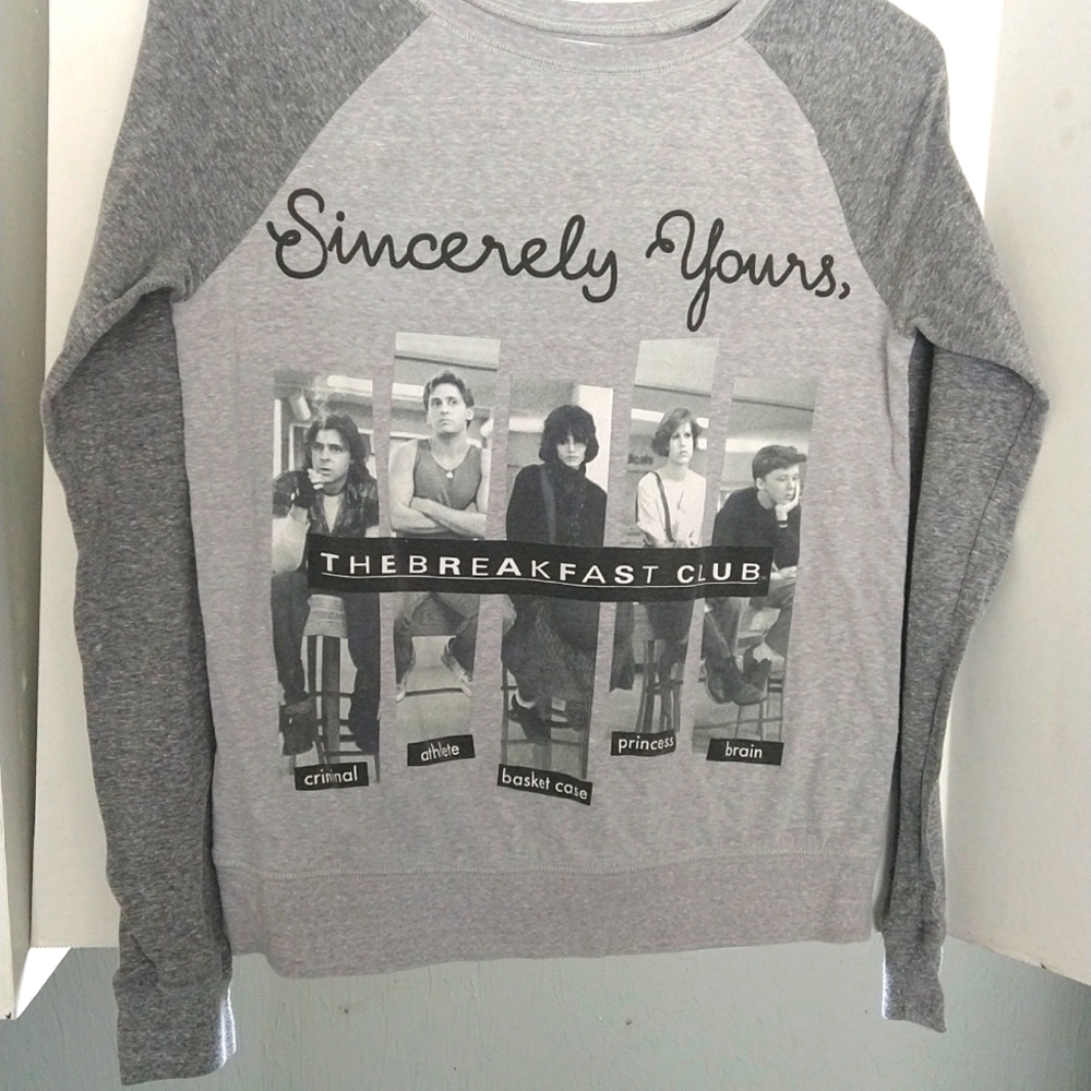 Breakfast club size small t-shirt long sleeve